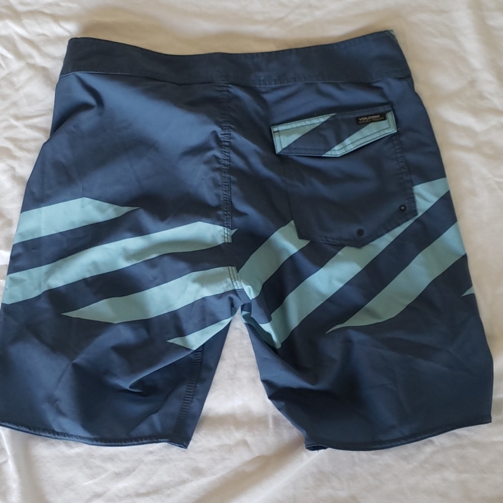 Volcom Swim trunks - Picture 3 of 3